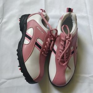 Hole In women's Golf shoes size 6